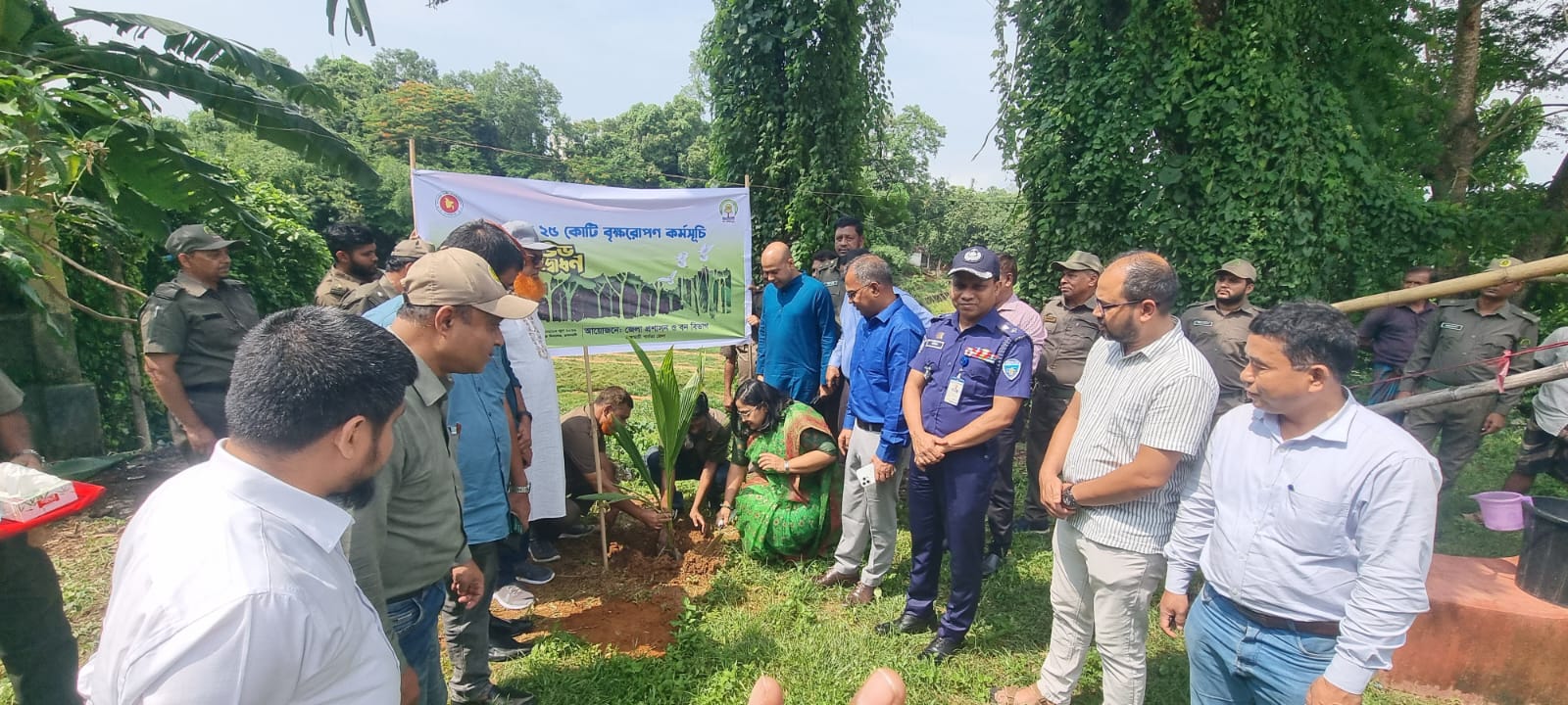 রাঙ্গামাটিতে বৃক্ষ রোপণ কর্মসূচি উদ্বোধন