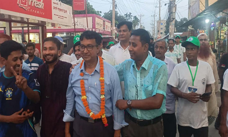 লালমনিরহাট চেম্বারের নির্বাচনে সভাপতি পদে সেলিম সবুজের জয়
