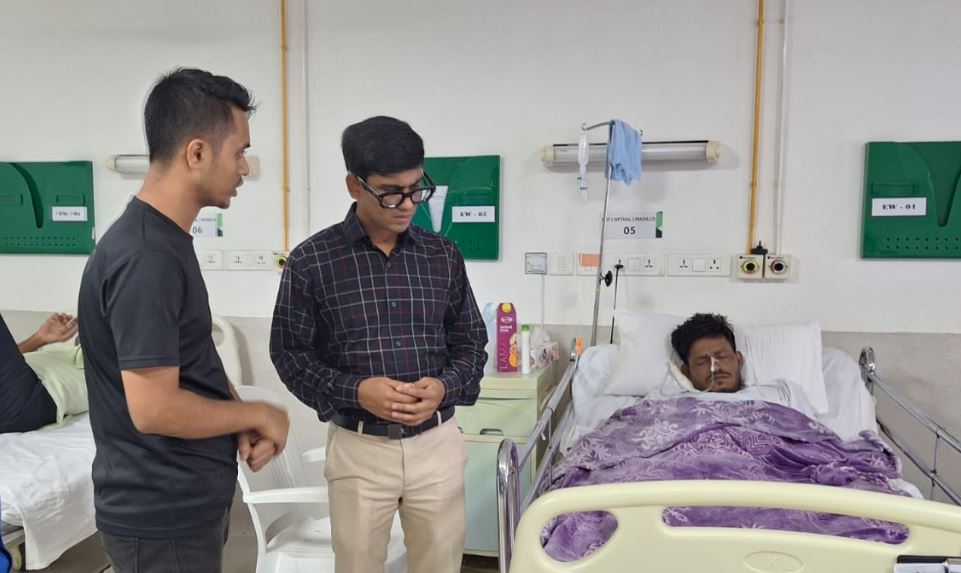 মালদ্বীপে চিকিৎসাধীন অসুস্থ প্রবাসীদের খোঁজখবর নিল বাংলাদেশ হাইকমিশন