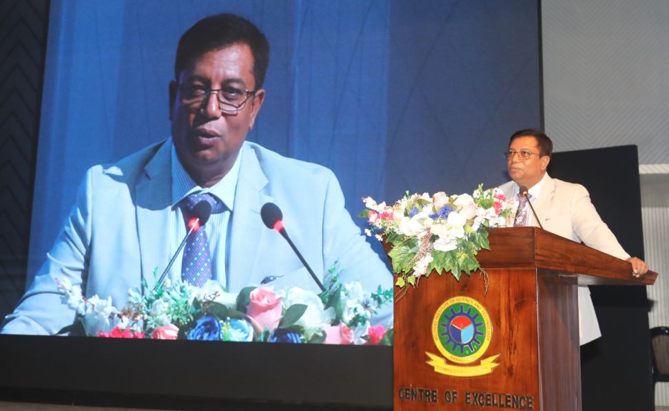 প্রকৌশল শিক্ষায় মেধা ও দক্ষতার পাশাপাশি নৈতিকতা ও সততার ওপর জোর দিতে হবে : ইউজিসি চেয়ারম্যান