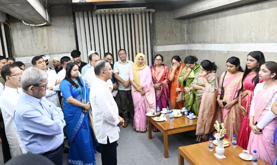 প্রধানমন্ত্রীর সঙ্গে ‘মায়ের ডাক’ এর সদস্যদের সাক্ষাৎ