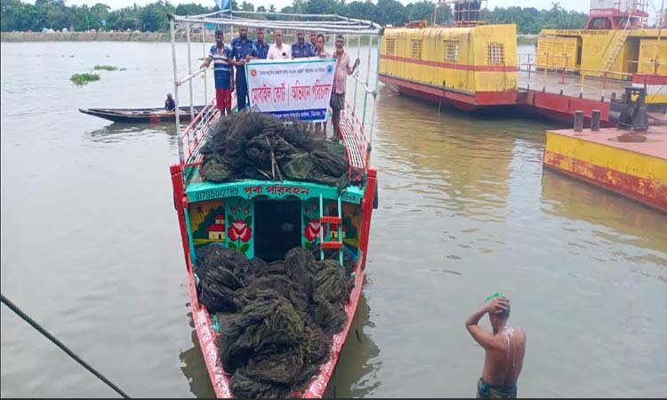 কিশোরগঞ্জে বিপুল পরিমাণ চায়না দুয়ারি জাল জব্দ