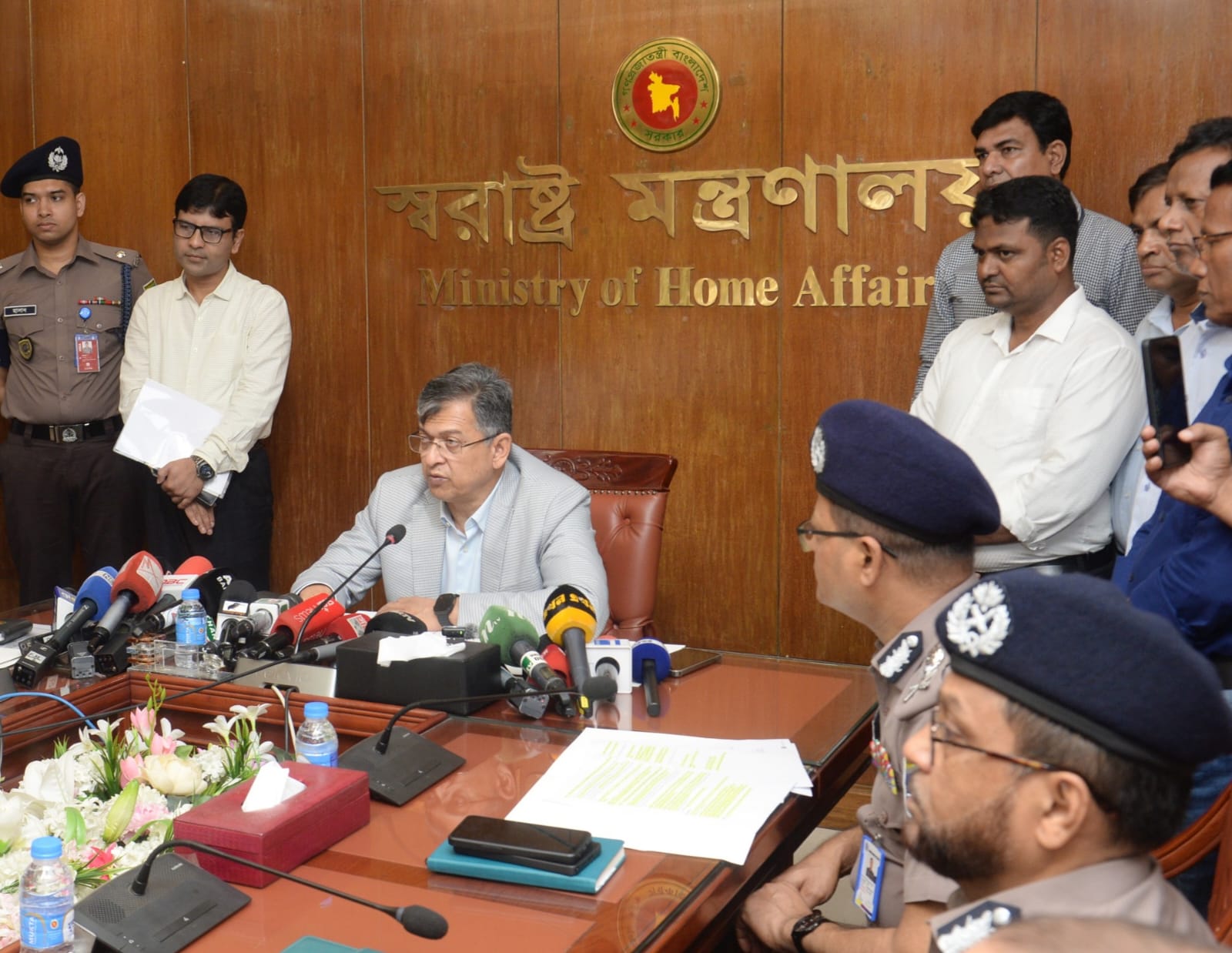 সাবেক আইজিপি বেনজিরকে ফেরাতে নথিপত্র পাঠানো হয়েছে : স্বরাষ্ট্রমন্ত্রী