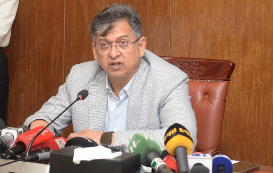 রাজধানীতে অপরাধ নিয়ন্ত্রণে সুনির্দিষ্ট কর্মপরিকল্পনা নেয়া হয়েছে : স্বরাষ্ট্রমন্ত্রী 