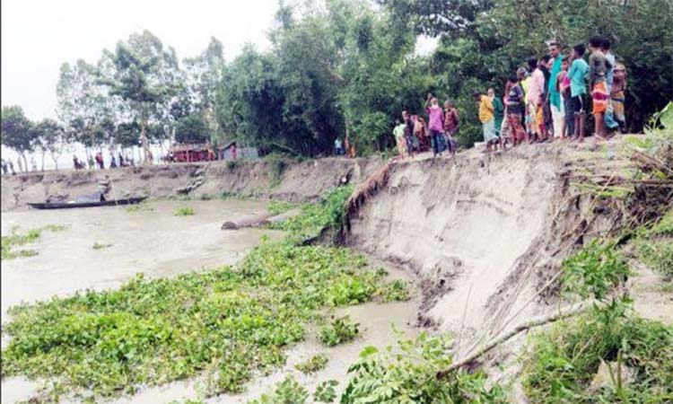 তিস্তার ভাঙন থেকে সুন্দরগঞ্জ বাঁচাতে স্থায়ী সমাধান চান এলাকাবাসী