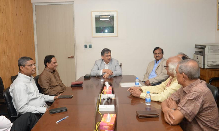 সরকার সাম্প্রদায়িক সম্প্রীতি ও সর্বজনীন অধিকারে দৃঢ় বিশ্বাসী : স্বরাষ্ট্রমন্ত্রী