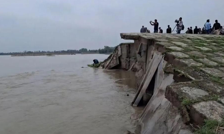 তিস্তা সেতু রক্ষা বাঁধের ৬০ শতাংশ নদীগর্ভে, তদন্ত কমিটি গঠন