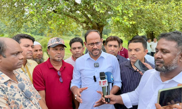 প্রান্তিক জনগোষ্ঠীকে অর্থনৈতিকভাবে সমৃদ্ধ করতে সরকার কাজ করছে : টুকু
