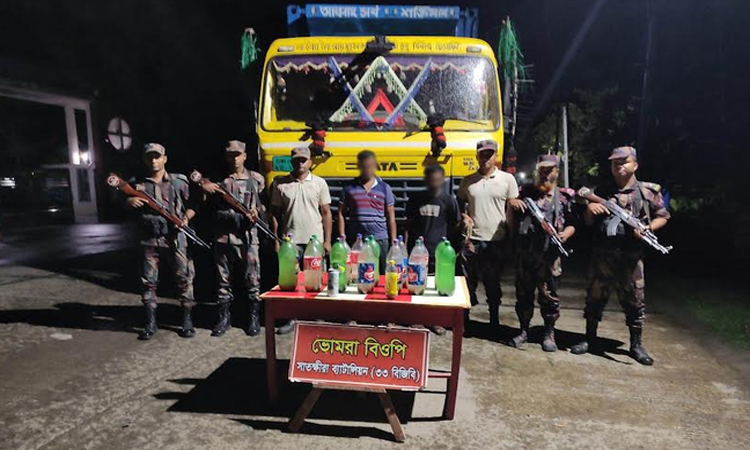 সাতক্ষীরা থেকে কোটি টাকার ভারতীয় মালামালসহ আটক ৩