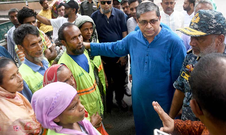 ডেঙ্গু প্রতিরোধে বনানীতে টাস্কফোর্সের  অভিযান