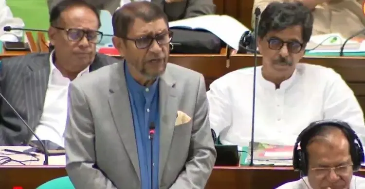 দেশের ১৮ কোটি মানুষের জীবন ও স্বাস্থ্য সুরক্ষা সরকারের অগ্রাধিকার : স্বাস্থ্যমন্ত্রী