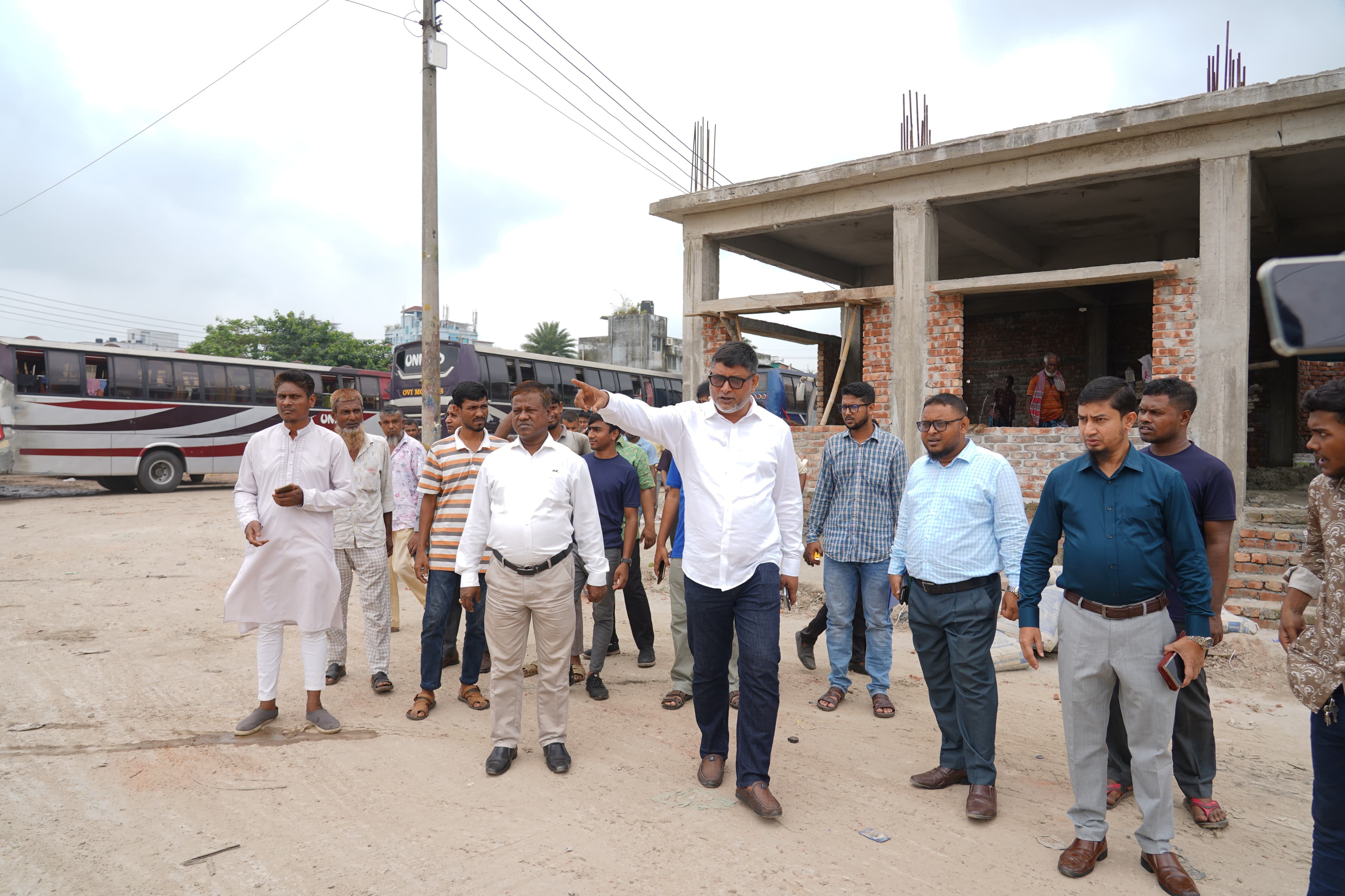 যাত্রীসেবা নিশ্চিতকরণে অবৈধ উচ্ছেদ চলবে: মসিক প্রশাসক