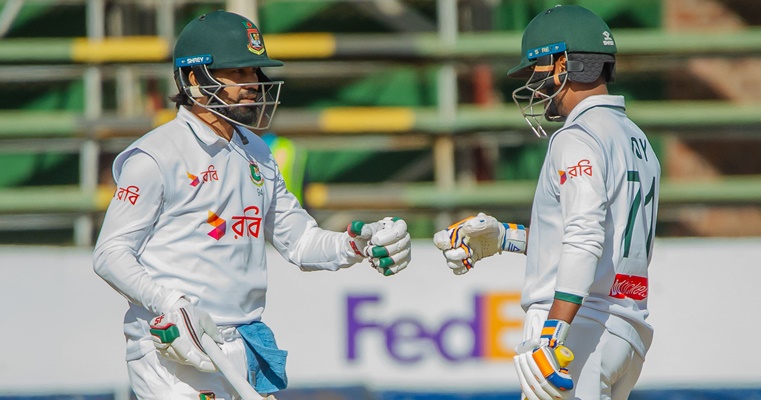 ২৩০ রানে পিছিয়ে বাংলাদেশ