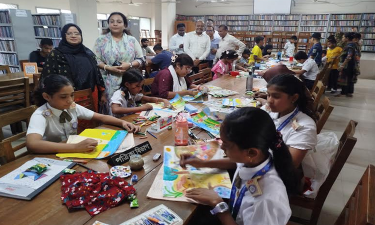 নড়াইলে জাতীয় পল্লী উন্নয়ন দিবসে চিত্রাংকন প্রতিযোগিতা অনুষ্ঠিত