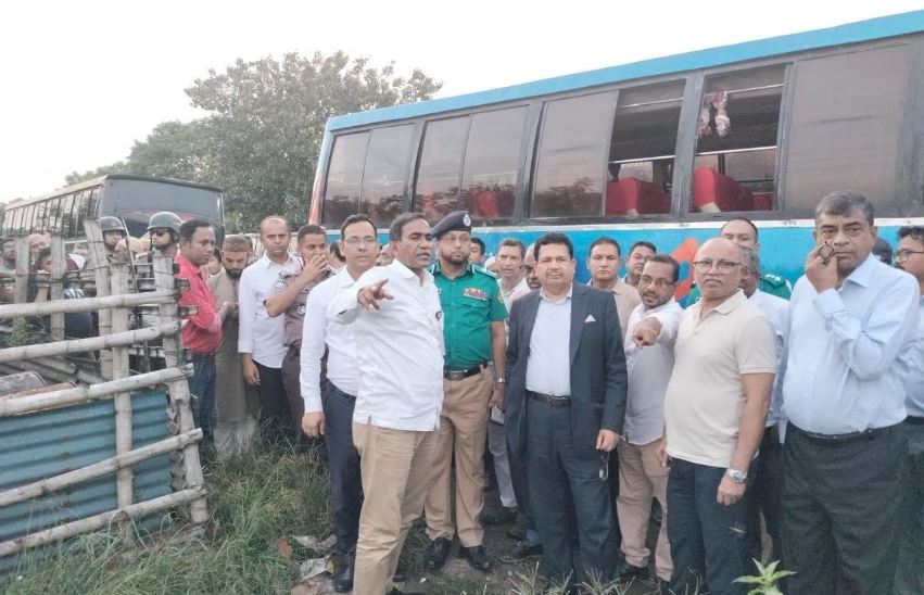 ঢাকার যানজট নিরসনে বাস টার্মিনাল স্থানান্তরের লক্ষ্যে গুরুত্বপূর্ণ স্থান পরিদর্শন