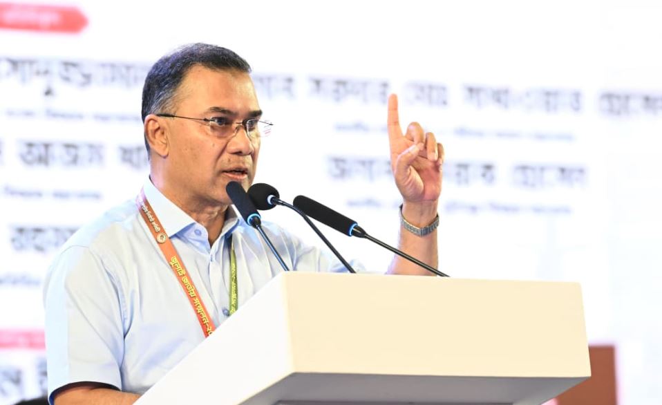 জুলাই শহীদদের আত্মত্যাগ স্মরণীয় করে রাখতে সরকার প্রতিশ্রুতিবদ্ধ : প্রধানমন্ত্রী