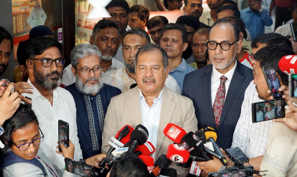 সরকার প্রযুক্তিনির্ভর আধুনিক বাংলাদেশ বিনির্মাণে ধাপে ধাপে এগোচ্ছে : তথ্যমন্ত্রী