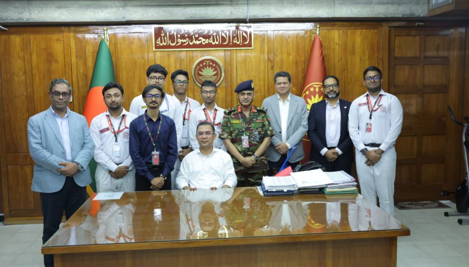 প্রধানমন্ত্রীর সঙ্গে ঢাকা রেসিডেনসিয়াল মডেল কলেজের শিক্ষার্থীদের মতবিনিময়