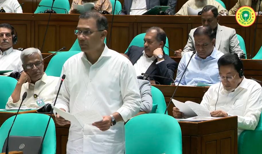 পূঁজিবাজারে বিনিয়োগকারীদের আস্থা ফেরাতে সরকার বদ্ধপরিকর : প্রধানমন্ত্রী