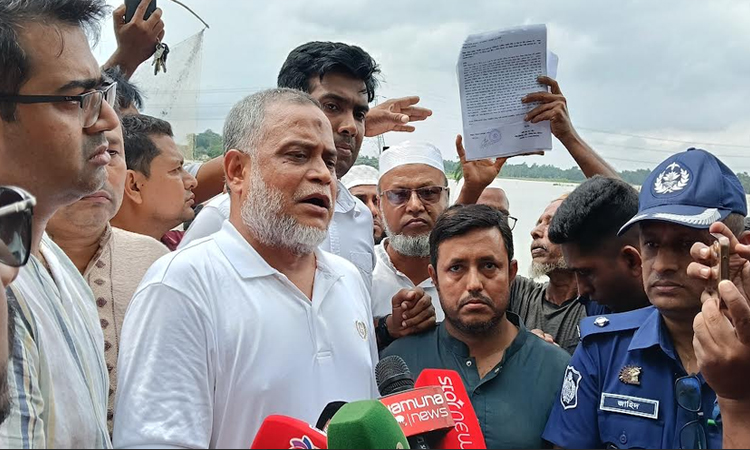 হবিগঞ্জে নদী ভাঙন এলাকা পরিদর্শন করলেন হুইপ জিকে গউছ