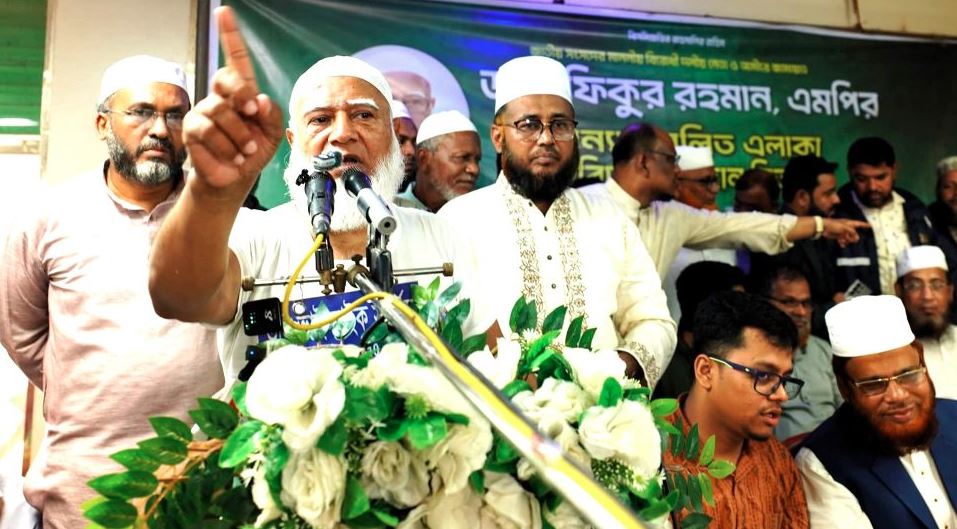 বন্যায় ক্ষতিগ্রস্ত মানুষের পাশে দাঁড়ানো মানবিক দায়িত্ব : ডা. শফিকুর রহমান