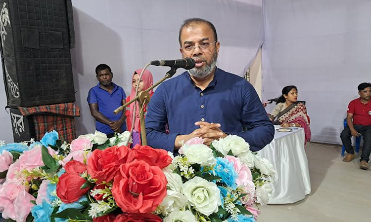 ‘জন্মের পর প্রত্যেকের একটি করে গাছ লাগানো উচিত’ : পরিবেশ প্রতিমন্ত্রী 