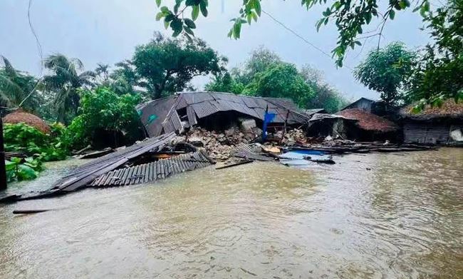 বন্যা পরিস্থিতি মোকাবিলায় স্বাস্থ্য অধিদপ্তরের জরুরি নির্দেশনা