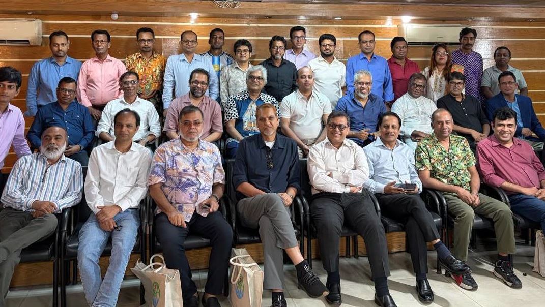 সাংবাদিকদের দক্ষতা বৃদ্ধিতে আধুনিক প্রশিক্ষণে জোর দেওয়ার আহ্বান