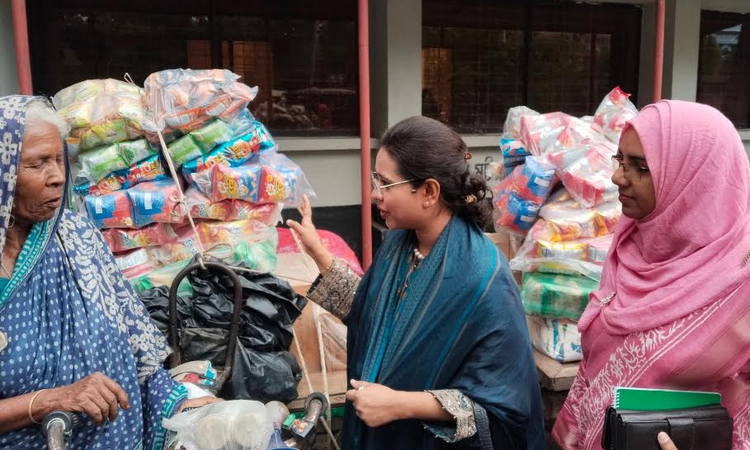 শেরপুরে পুনর্বাসন কর্মসূচির আওতায় ১৩ জনকে সহায়তা 