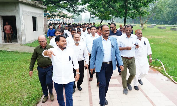 ঐতিহ্য পুনরুদ্ধারে রাজশাহী চিড়িয়াখানাকে নতুনভাবে সাজানো হবে : প্রাণিসম্পদ প্রতিমন্ত্রী