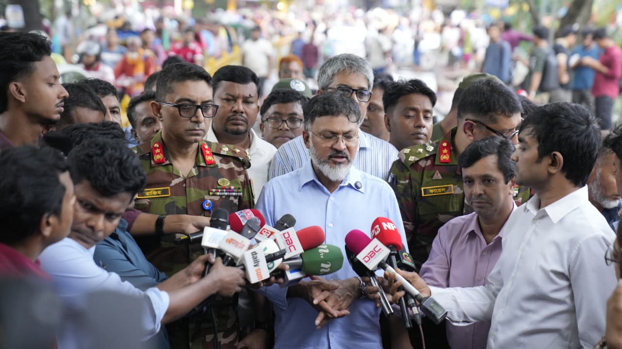 লেকপাড়ের ভাঙন ও জলাবদ্ধতা রোধে সমন্বিত উদ্যোগ নেওয়া হবে: ডিএনসিসি প্রশাসক