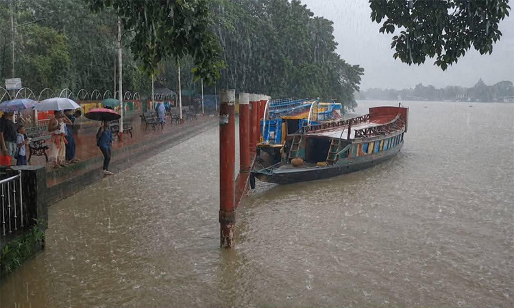 সুনামগঞ্জে নদ-নদীর পানি বৃদ্ধি, সতর্ক অবস্থানে প্রশাসন