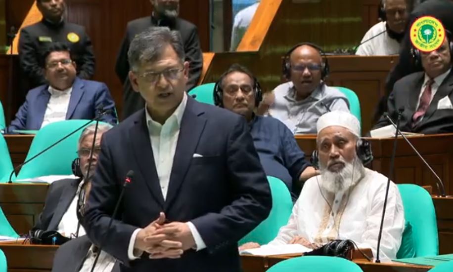 শেখ হাসিনাকে ফেরাতে তাগাদা অব্যাহত রয়েছে : স্বরাষ্ট্রমন্ত্রী