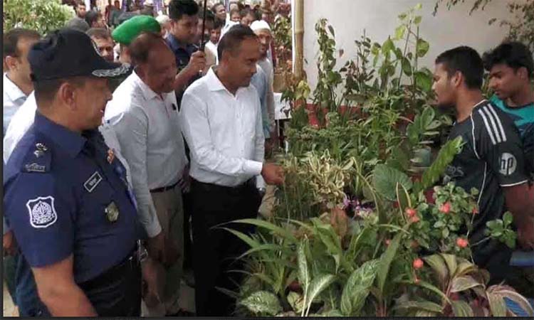 পটুয়াখালীতে সপ্তাহব্যাপী বৃক্ষরোপণ ও বৃক্ষ মেলার উদ্বোধন