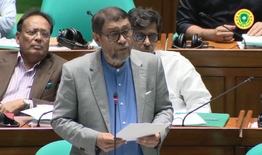 বিনা প্রেসক্রিপশনে অ্যান্টিবায়োটিক বিক্রি রোধে কঠোর অভিযান চলবে : স্বাস্থ্যমন্ত্রী