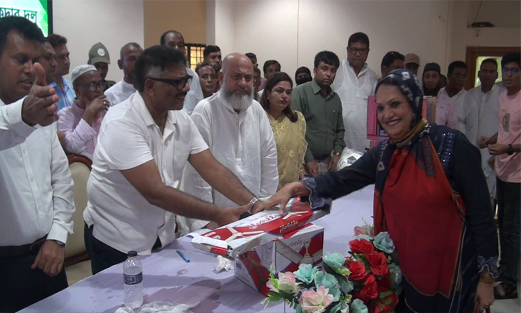 কৃষি ও কৃষকের উন্নয়নে কাজ করছে সরকার : হুইপ দুলু