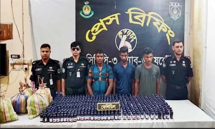 যশোরে ১০৪৩ বোতল নিষিদ্ধ ভারতীয় সিরাপসহ আটক ৩