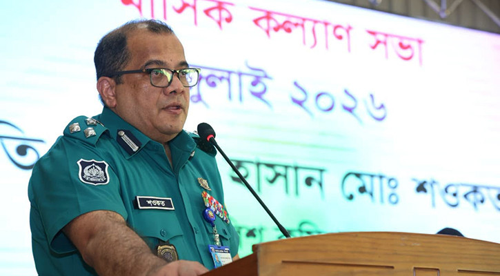 নগরে মাদক-কিশোর গ্যাং দমনে আরো কঠোর হওয়ার নির্দেশ সিএমপি কমিশনারের