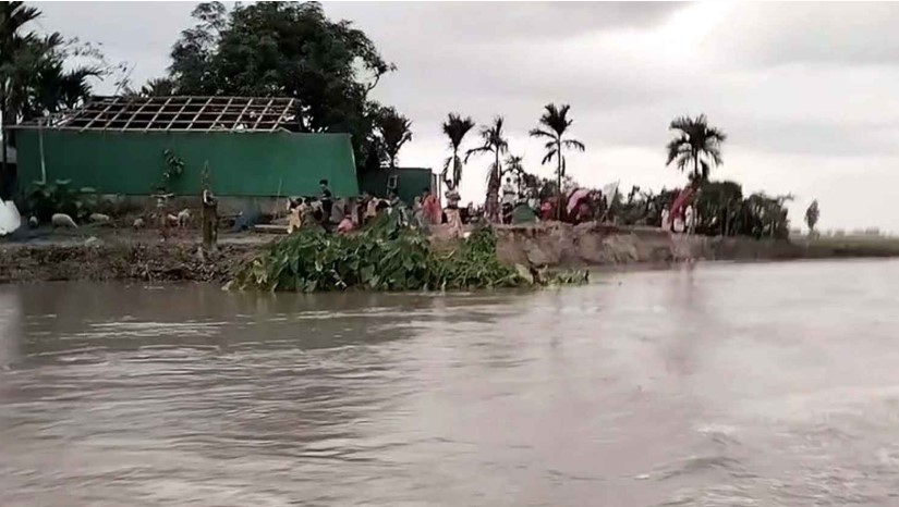 স্থায়ী বাঁধ নির্মাণে প্রশাসনের জরুরি হস্তক্ষেপ কামনা গঙ্গাচড়াবাসীর