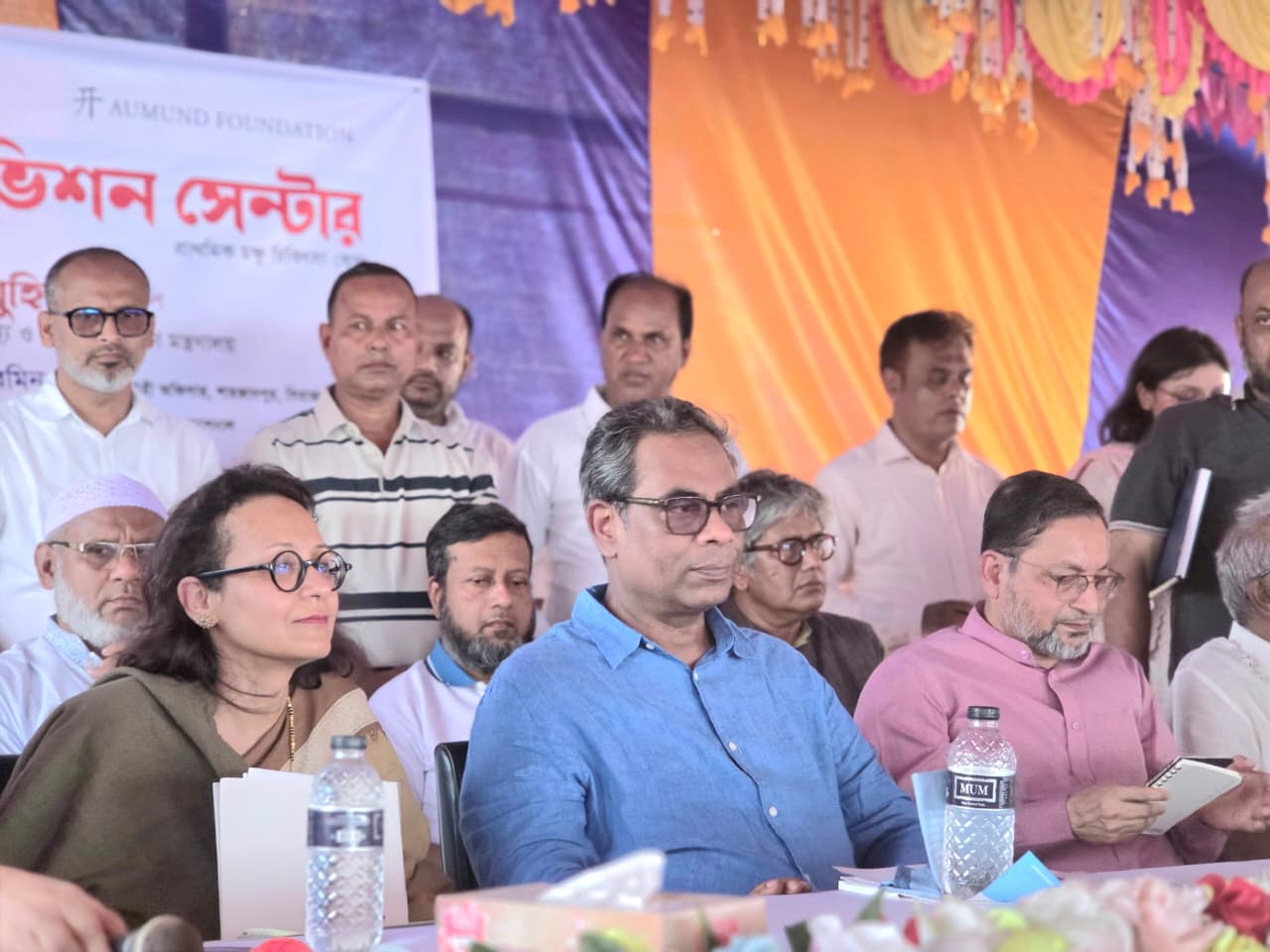 শাহজাদপুরে প্রযুক্তিনির্ভর নারী-নেতৃত্বাধীন ‘ভিশন সেন্টার’ উদ্বোধন করলেন স্বাস্থ্য প্রতিমন্ত্রী