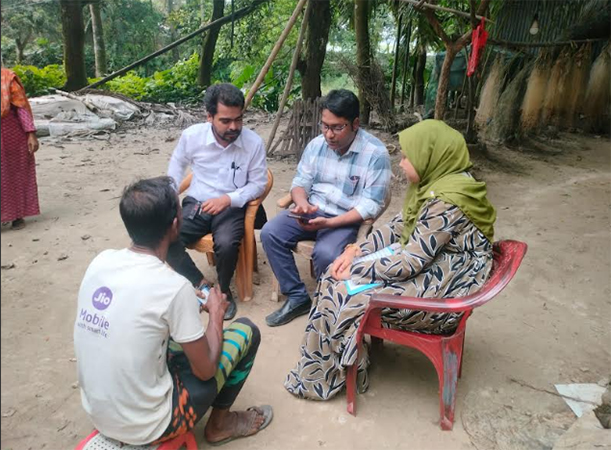 নাটোরে কৃষক কার্ডের তথ্য সংগ্রহের কার্যক্রম এগিয়ে চলছে