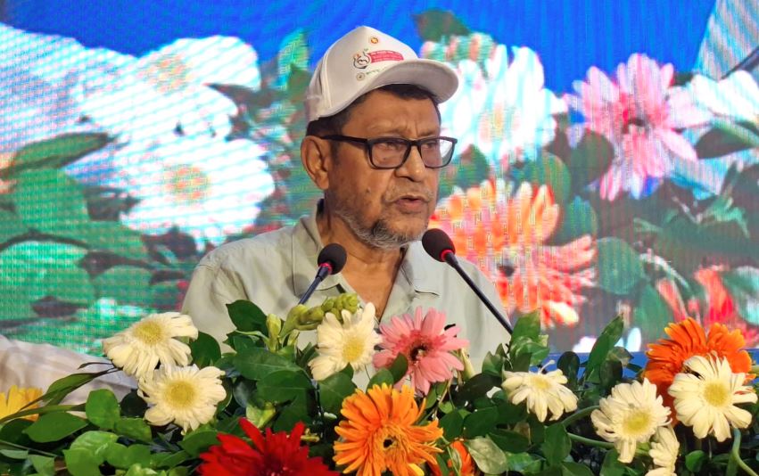 শিশুদের সুস্বাস্থ্যে মায়ের দুধের বিকল্প নেই : স্বাস্থ্যমন্ত্রী