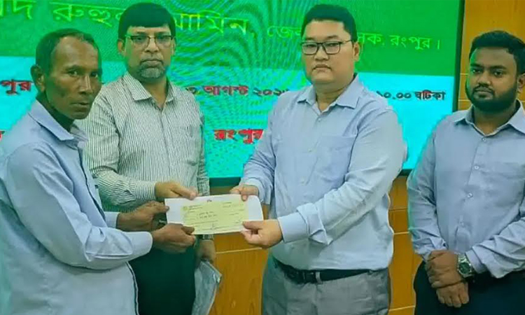 রংপুরে সড়ক দুর্ঘটনায় ক্ষতিগ্রস্ত ২৫ পরিবার পেল কোটি টাকা