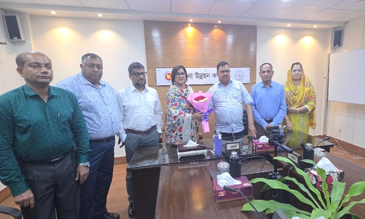 কেডিএ কর্তৃপক্ষের সঙ্গে সংসদ সদস্য ফাহমিদা হকের মতবিনিময়