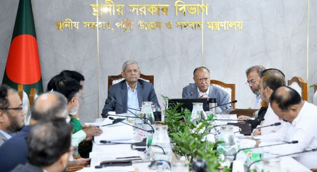 দূষণ নিয়ন্ত্রণ ও পরিবেশ সুরক্ষায় সমন্বিত উদ্যোগেই মিলবে টেকসই সমাধান : স্থানীয় সরকার মন্ত্রী