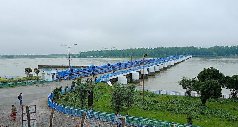 নীলফামারীতে কমতে শুরু করেছে তিস্তার পানি