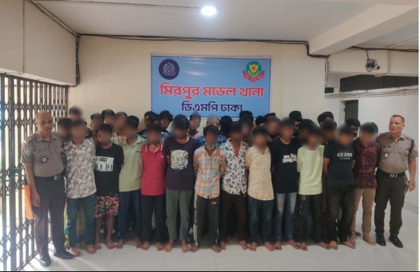 মিরপুর মডেল থানা পুলিশের অভিযানে গ্রেফতার ৪৩