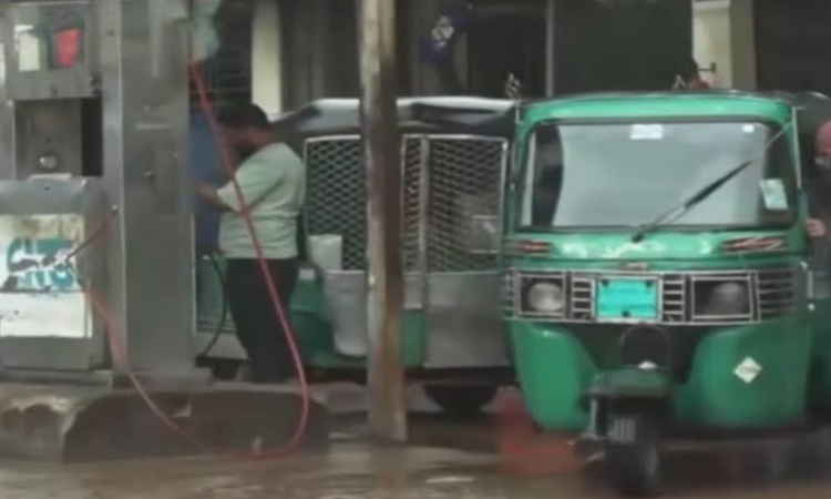 ফেনীতে স্বাভাবিক হতে শুরু করেছে গ্যাস সরবরাহ, গ্রাহকদের মাঝে স্বস্তি