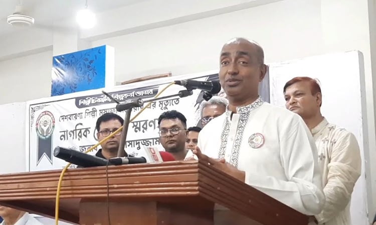 শেখ হাসিনা দেশে ফিরে আসুক, গণহত্যার দায় নিয়ে কারাগারে যাক : আইনমন্ত্রী