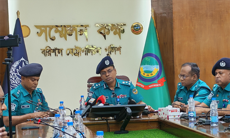 বরিশালে নতুন পুলিশ কমিশনারের যোগদান উপলক্ষে মতবিনিময়
